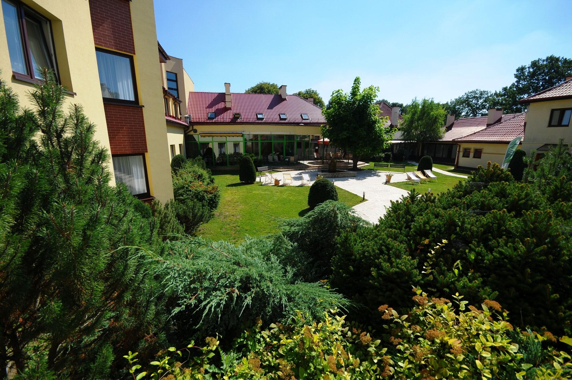 Hotel Gem Wroclaw Exterior photo